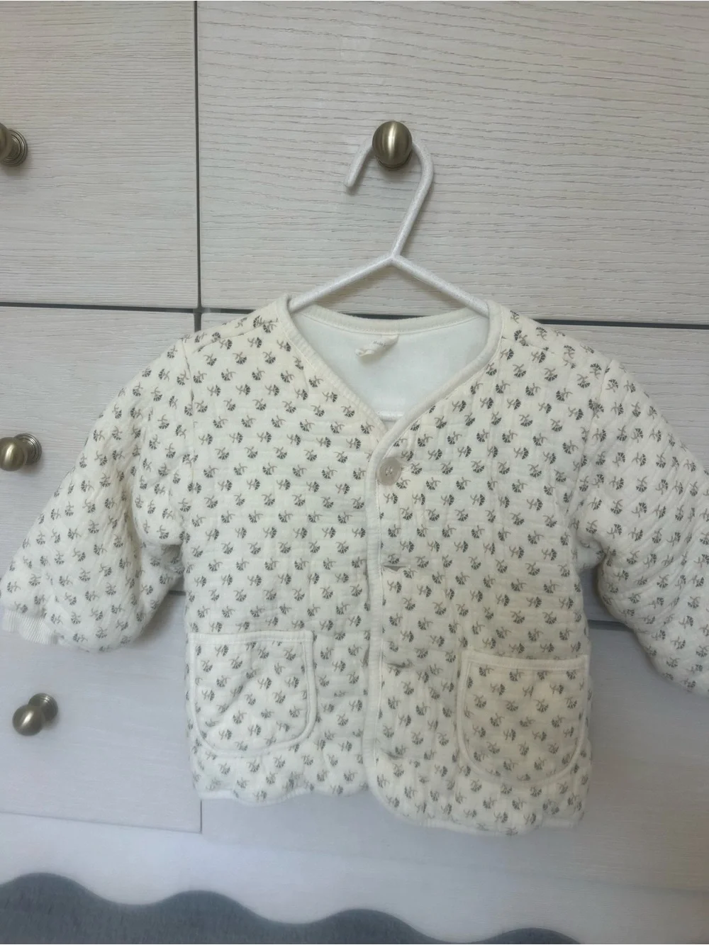 Quincy Mae Cream Quilted Puffer Jacket with Tiny Gray Floral Print